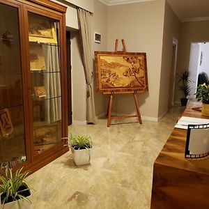 Art Gallery Apartments Tirana 1